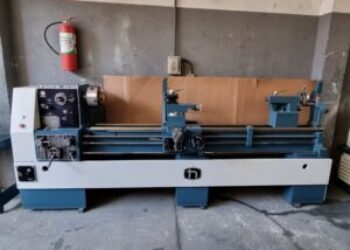 Torno Nardini NDT 650 de 2200 mm Carcaceiro