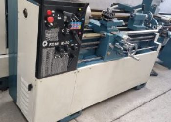Torno Mecânico marca Romi modelo ID 20 de 1000 mm entre pontas totalmente reformado